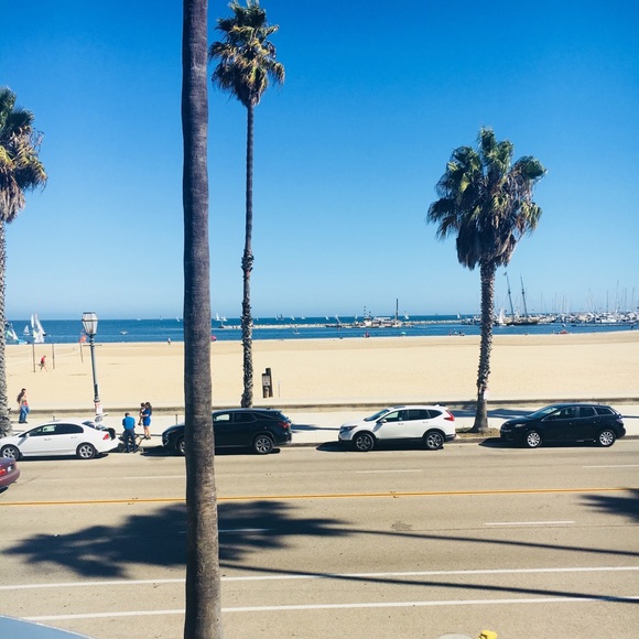 Meet your Posher, Joanne - Picture 1 of 1